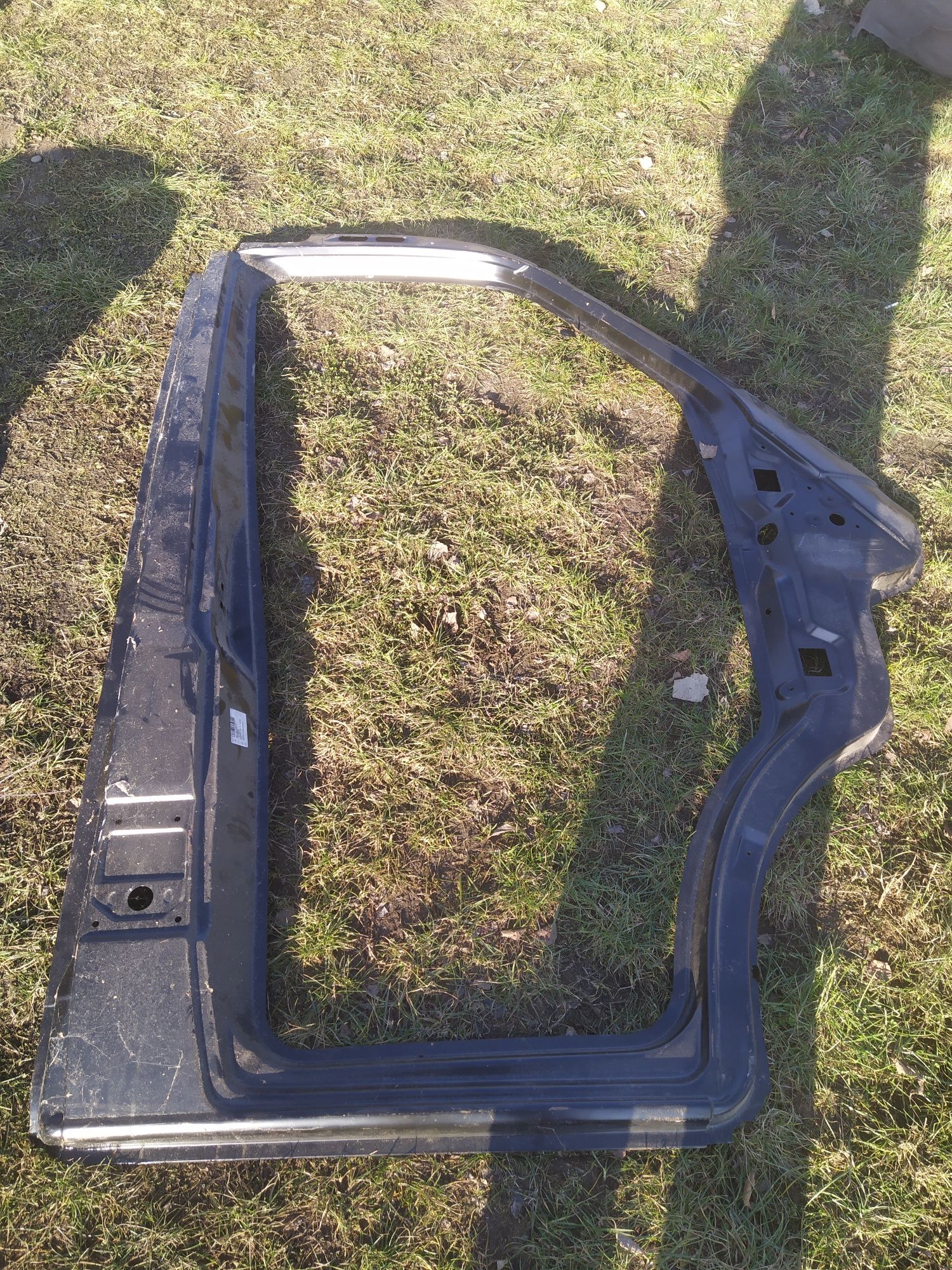 VW Crafter I 06-16 2E1 poszycie prawe słupka progu próg prawy blaszak