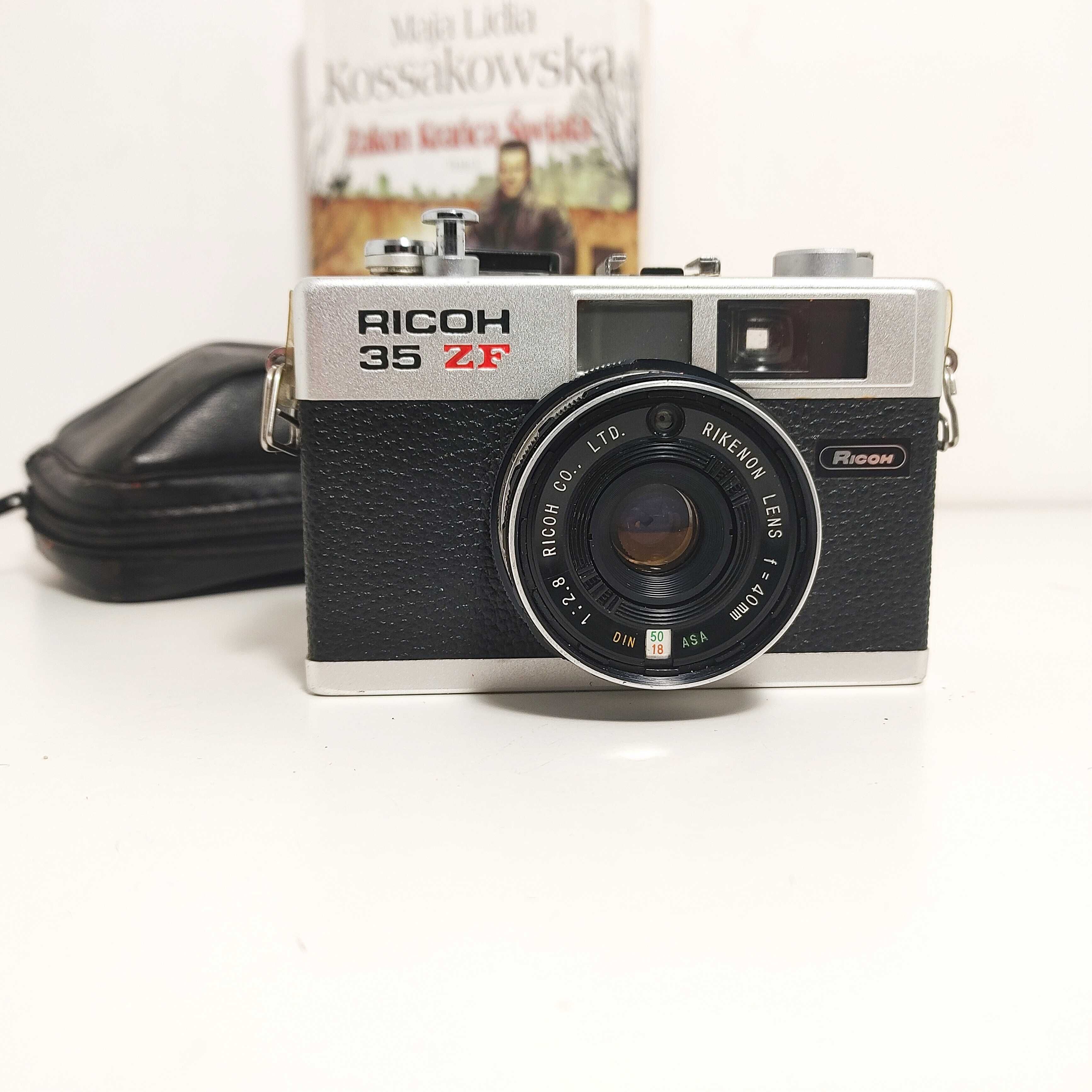 Kompaktowy aparat fotograficzny z 1976 roku RICOH 35 ZF Obiektyw 40 mm