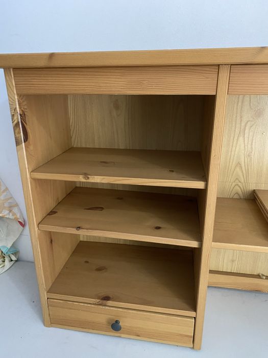 Móvel com 2 gavetas