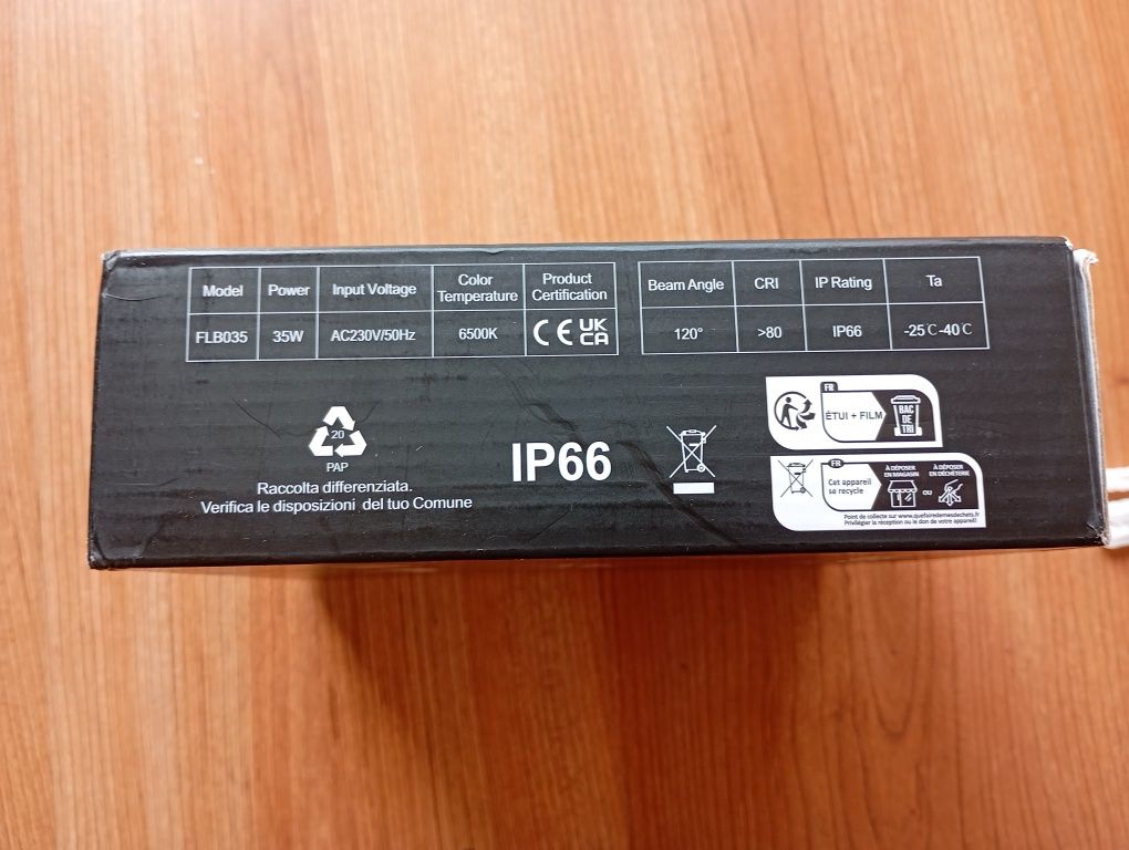 Projetor de led com sensor de presença