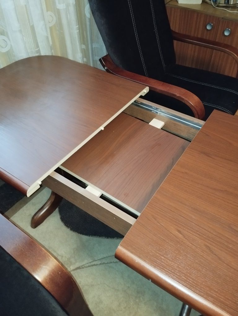Stół rozkładany + fotele