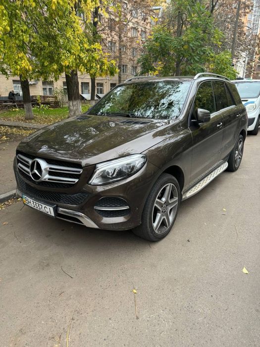 Мерсед gle 250d 2017 год ( 12 месяц )  204 л.с. Официал