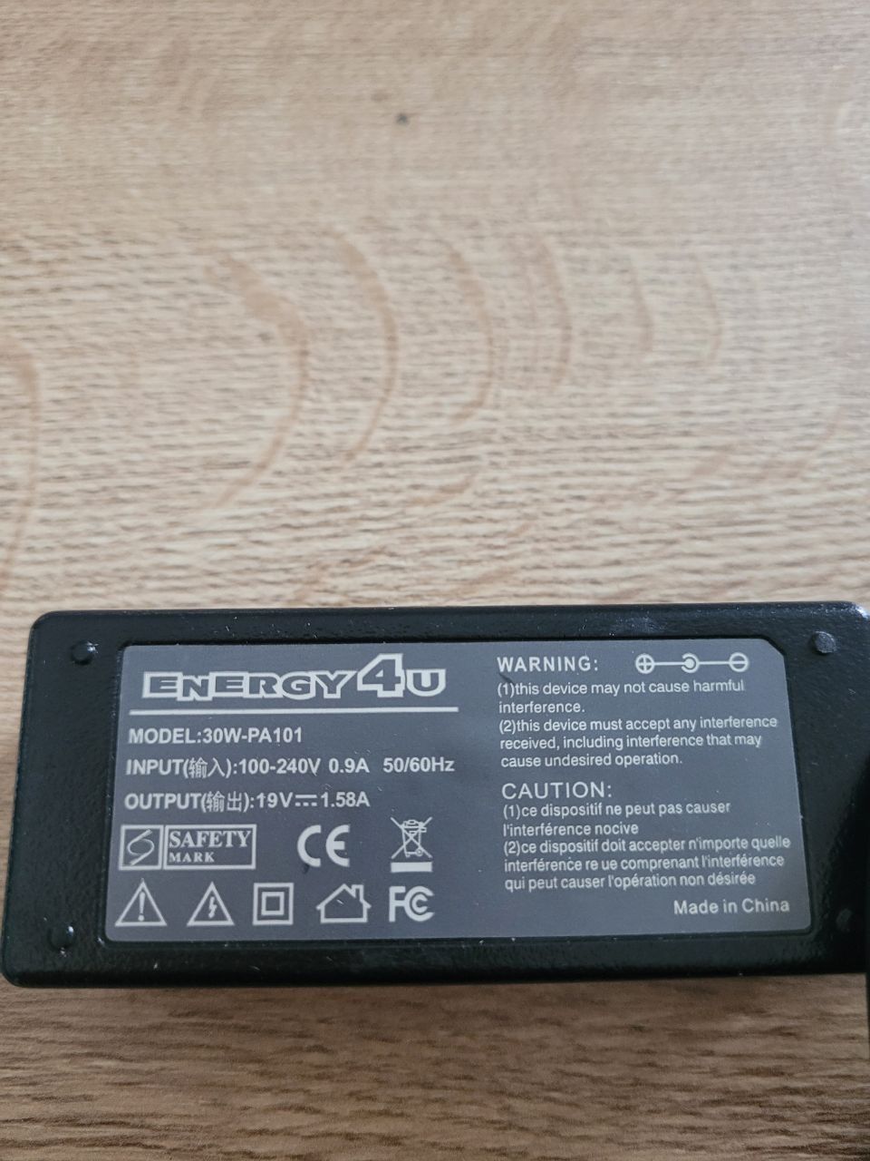 Energy4U PA101 19V / 1.58A (5.5 x 2.5mm) 30W, zasilacz do notebooka