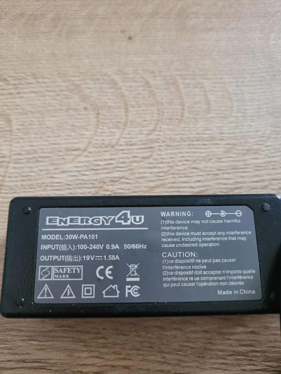 Zasilacz PA101 19V / 1.58A (5.5 x 2.5mm) 30W,  toshiba asus itd