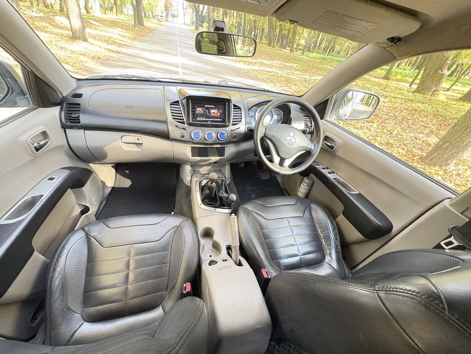 Свіжо пригнана міцюбісі л200