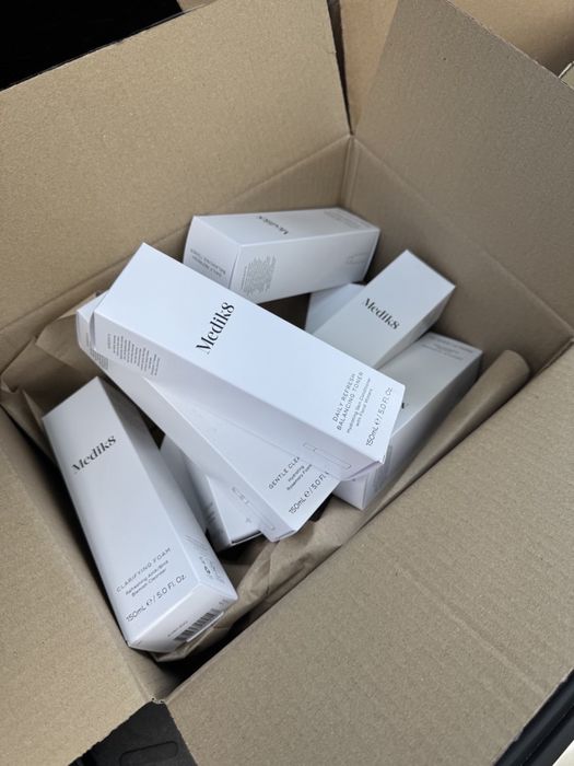 Преміальна косметика зі знижкою від Hydrapeptide,Anubis,Zo skin т.д