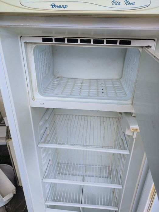 Холодильник днєпр в гарному робочому стані