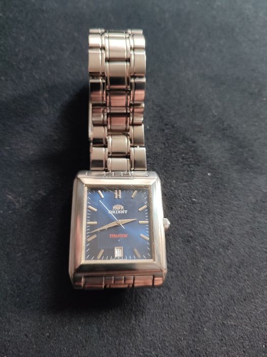 Продам оригінальний orient titanium