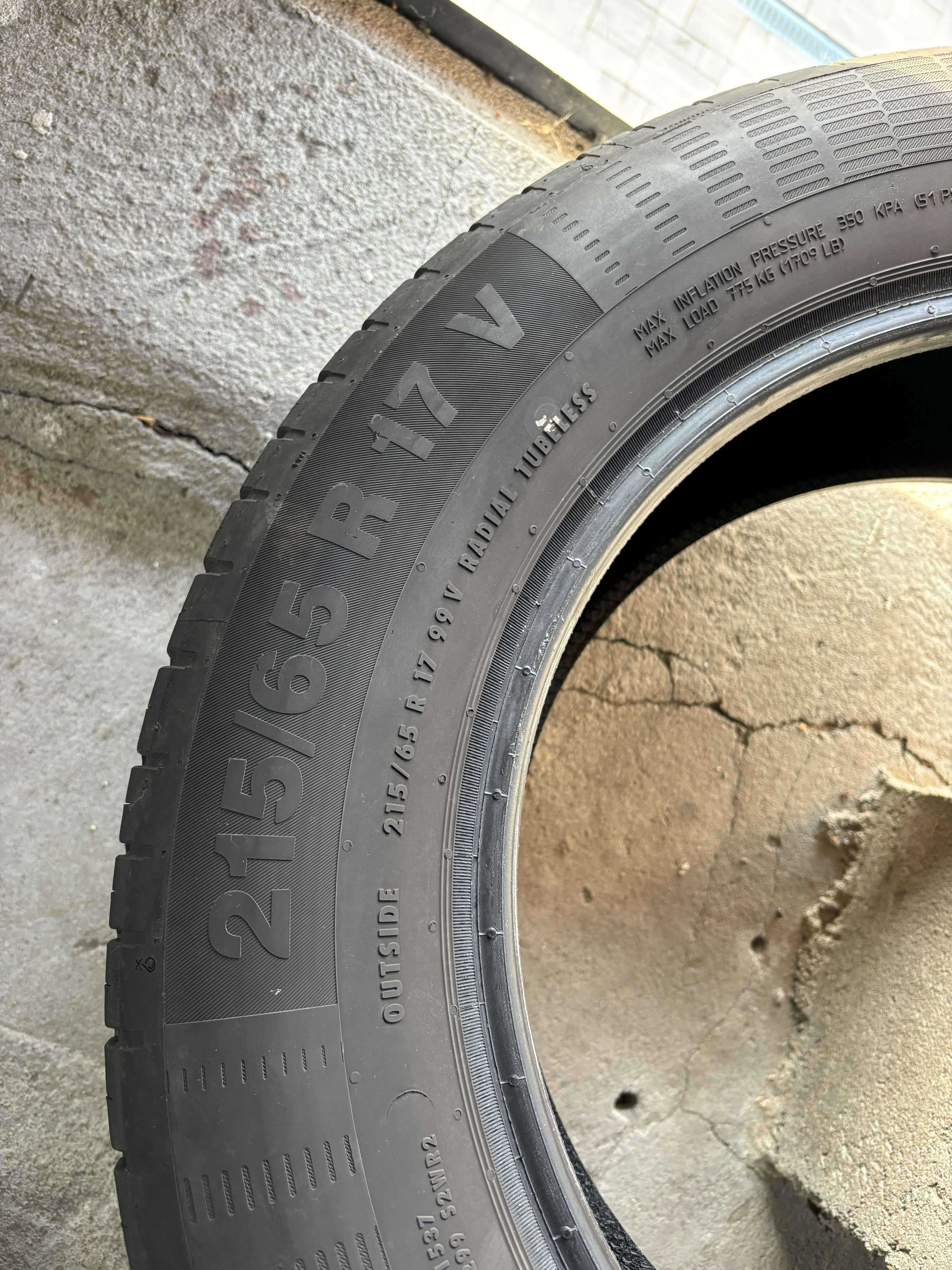 Opony letnie Continental 215/65r17 od Mercedesa GLA prawie nowe 2023