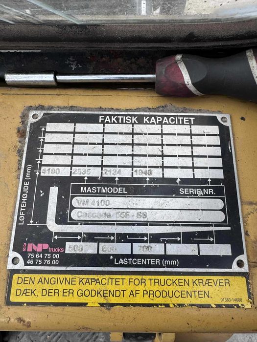 • Wózek widłowy • CAT GP 25K•