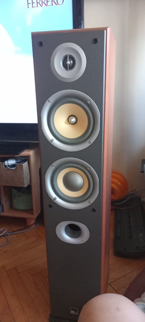 Kolumny M Audio hts 700