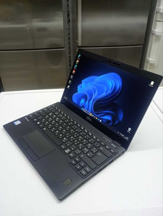Ноутбук Fujitsu 
mod. U939 з Німечинни Б\В