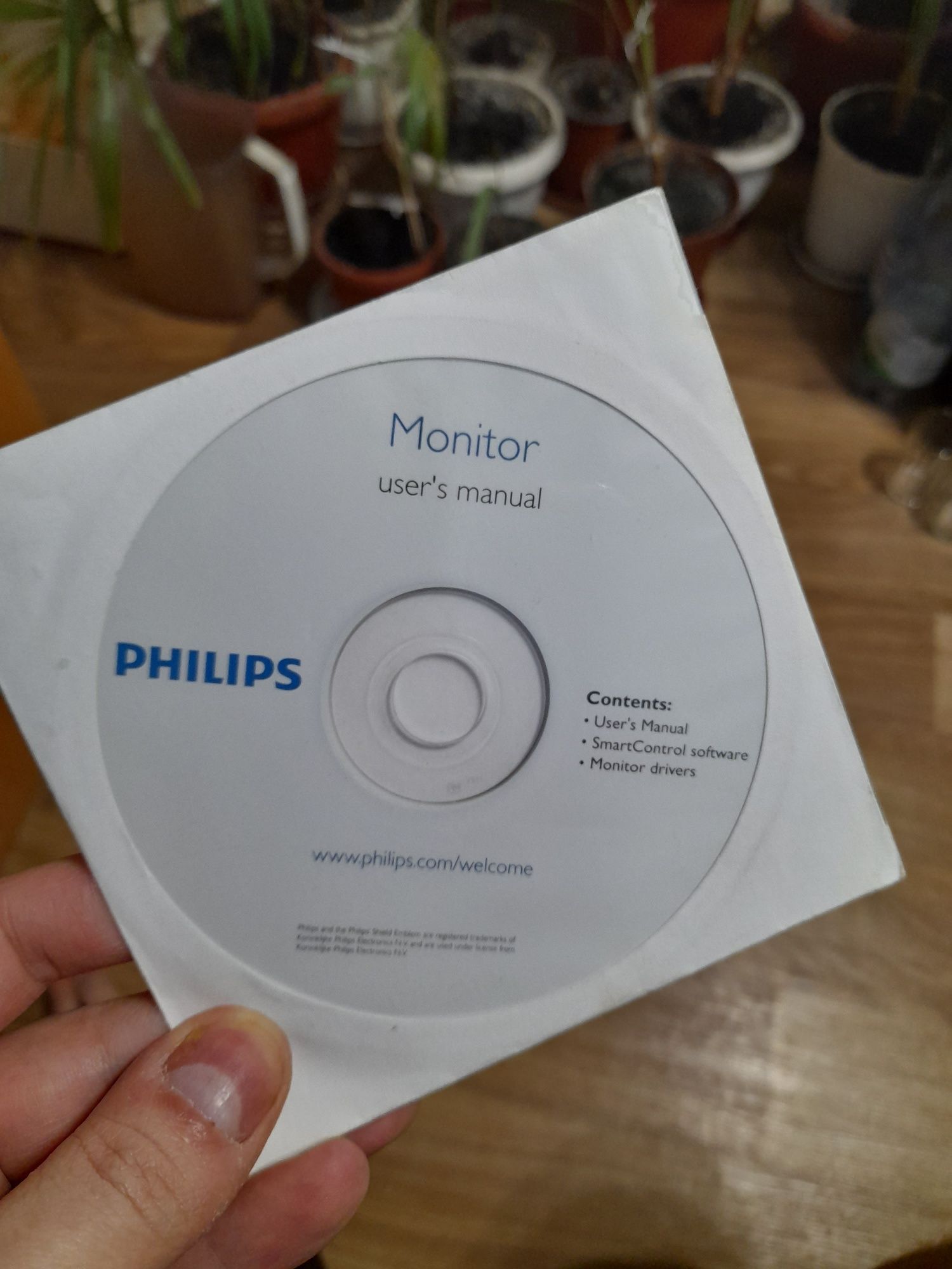 Монитор Philips 166v3lsb00