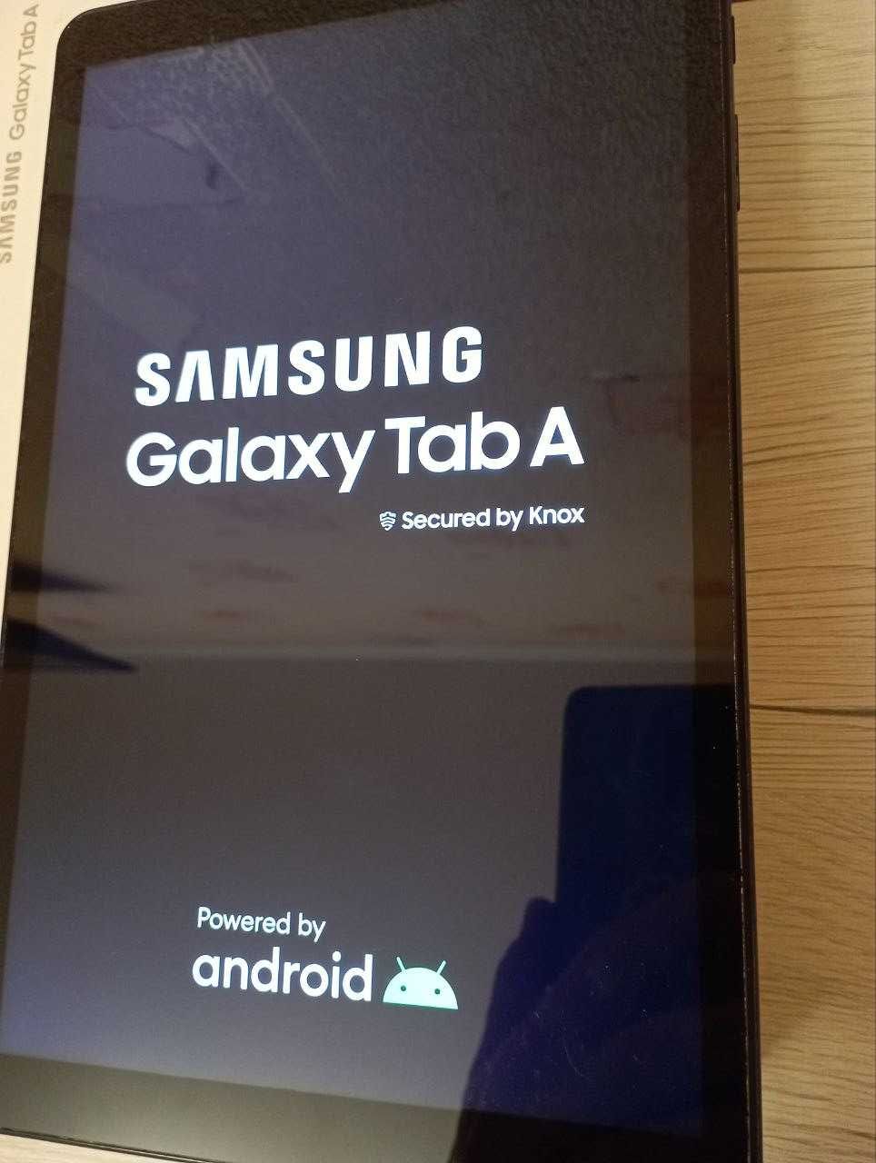 Планшет 10" Samsung Tab A SM-T590