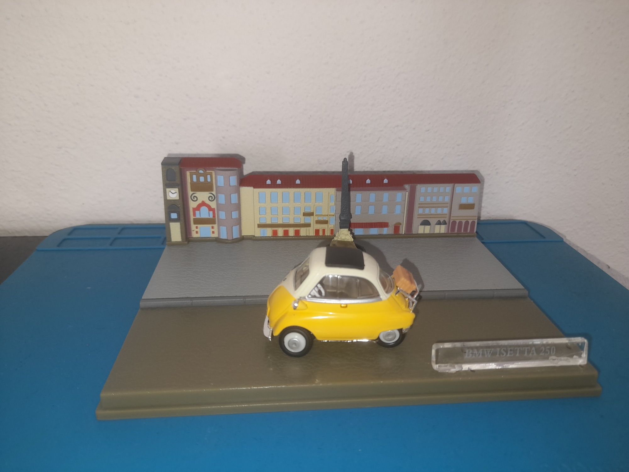 Miniatura Bmw isetta 250