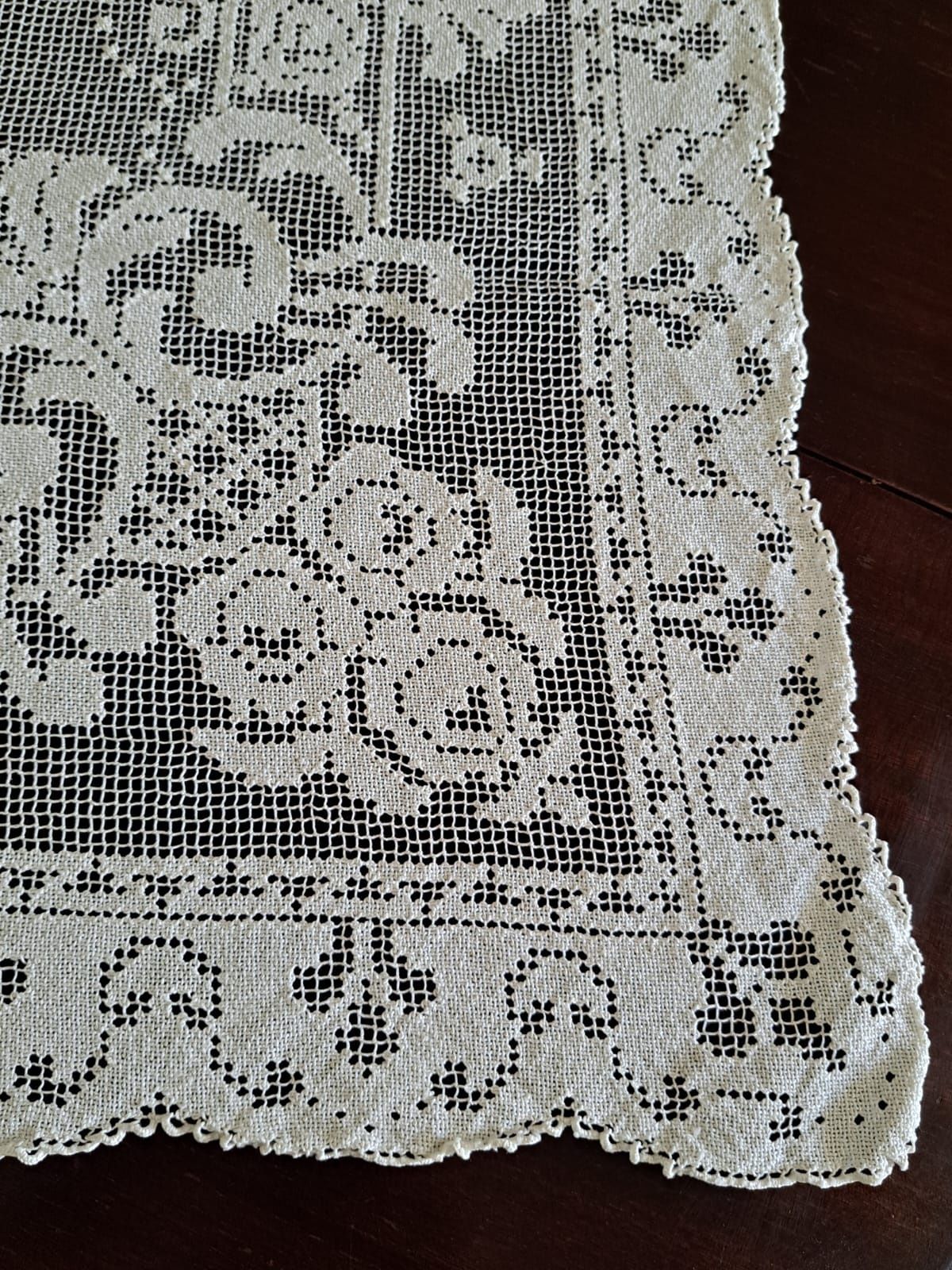 Toalha de mesa em filet
