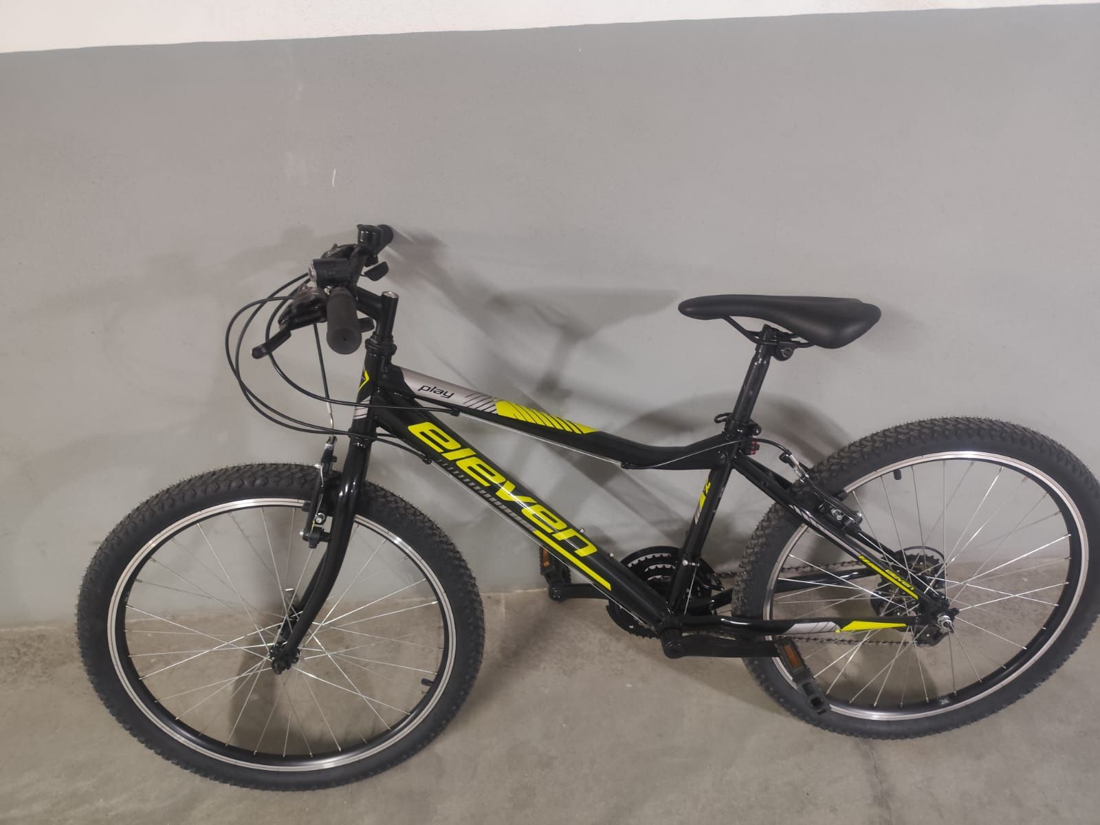 Bicicleta infantil como nova