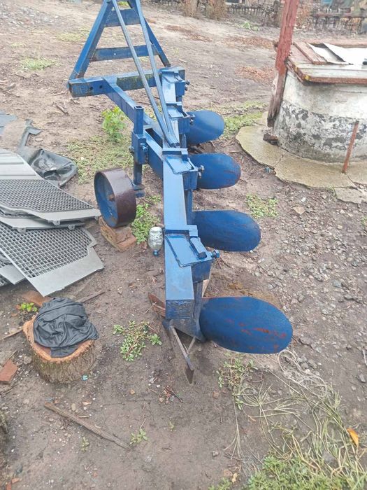 Плуг 4/25 чотирьох корпусний до трактора МТЗ,ЮМЗ, т-40.