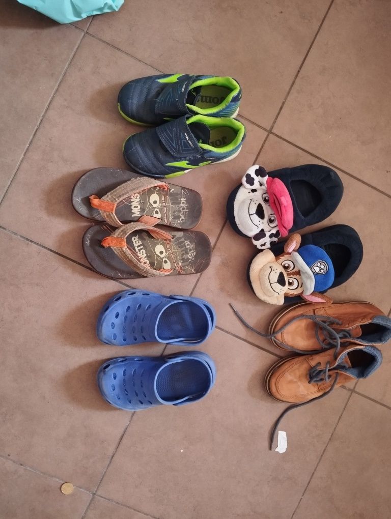 Sapatos de menino