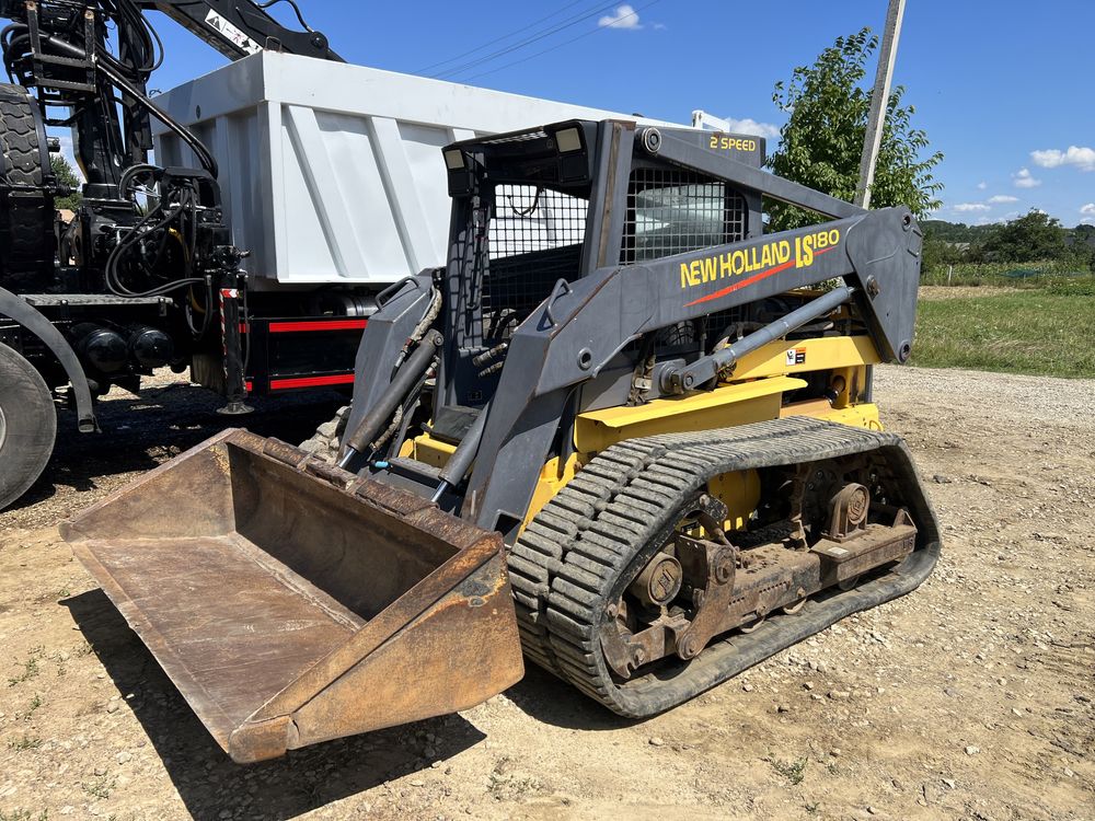 New Holland LS180 / Bobcat Superbum