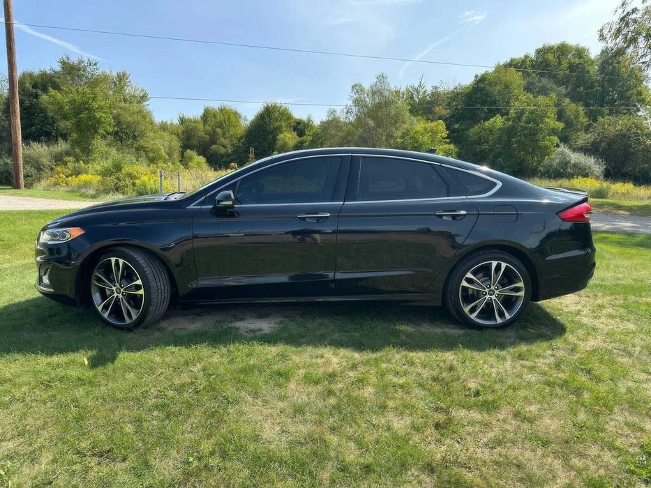 Ford Fusion Titanium      2020