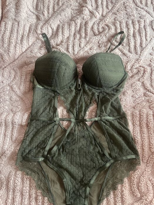 Красивий боди жіночий