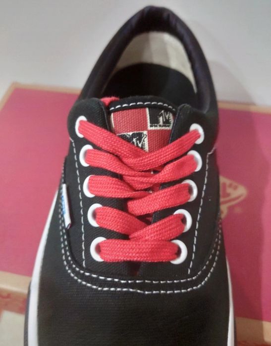 Vans x MTV 50th Anniversary