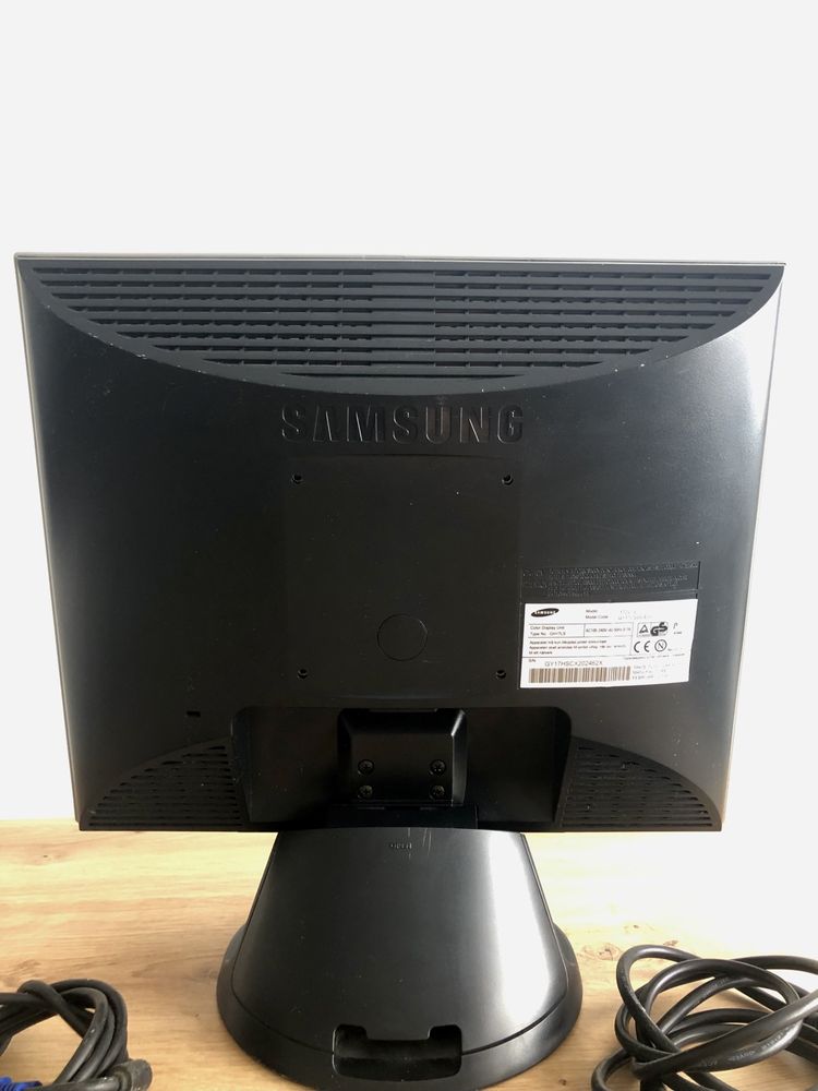 Monitor Samsung 17”