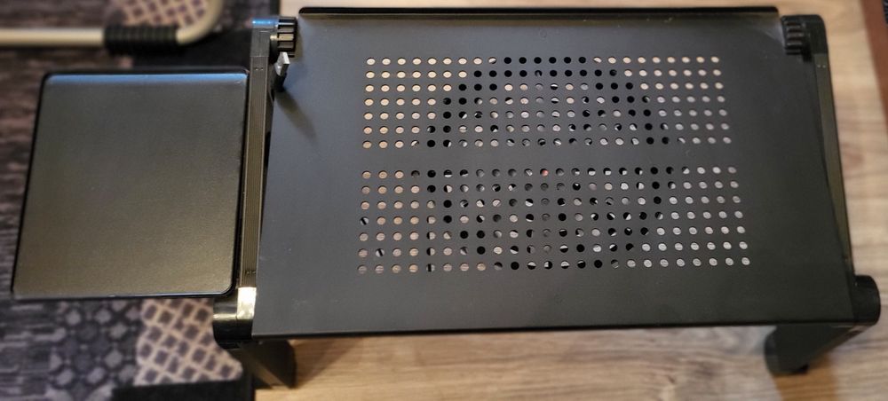 Podstawka regulowana pod laptopa