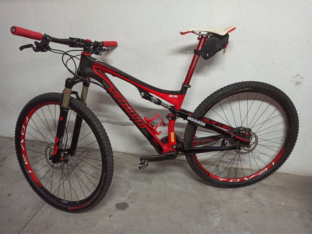 Bicicleta BTT Specialized