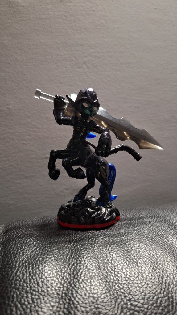 Skylanders trap team figurka Knight mare dark TRAP MASTER