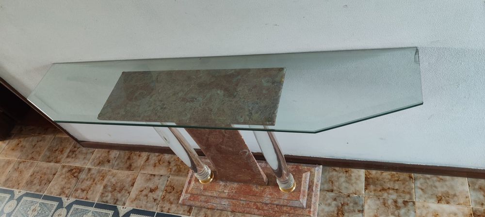 Mesa em mármore para entrada