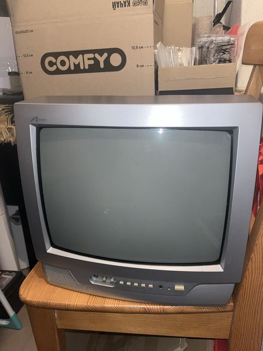 Телевізор JVC AV-14A3, 14″, робочий, ретро CRT