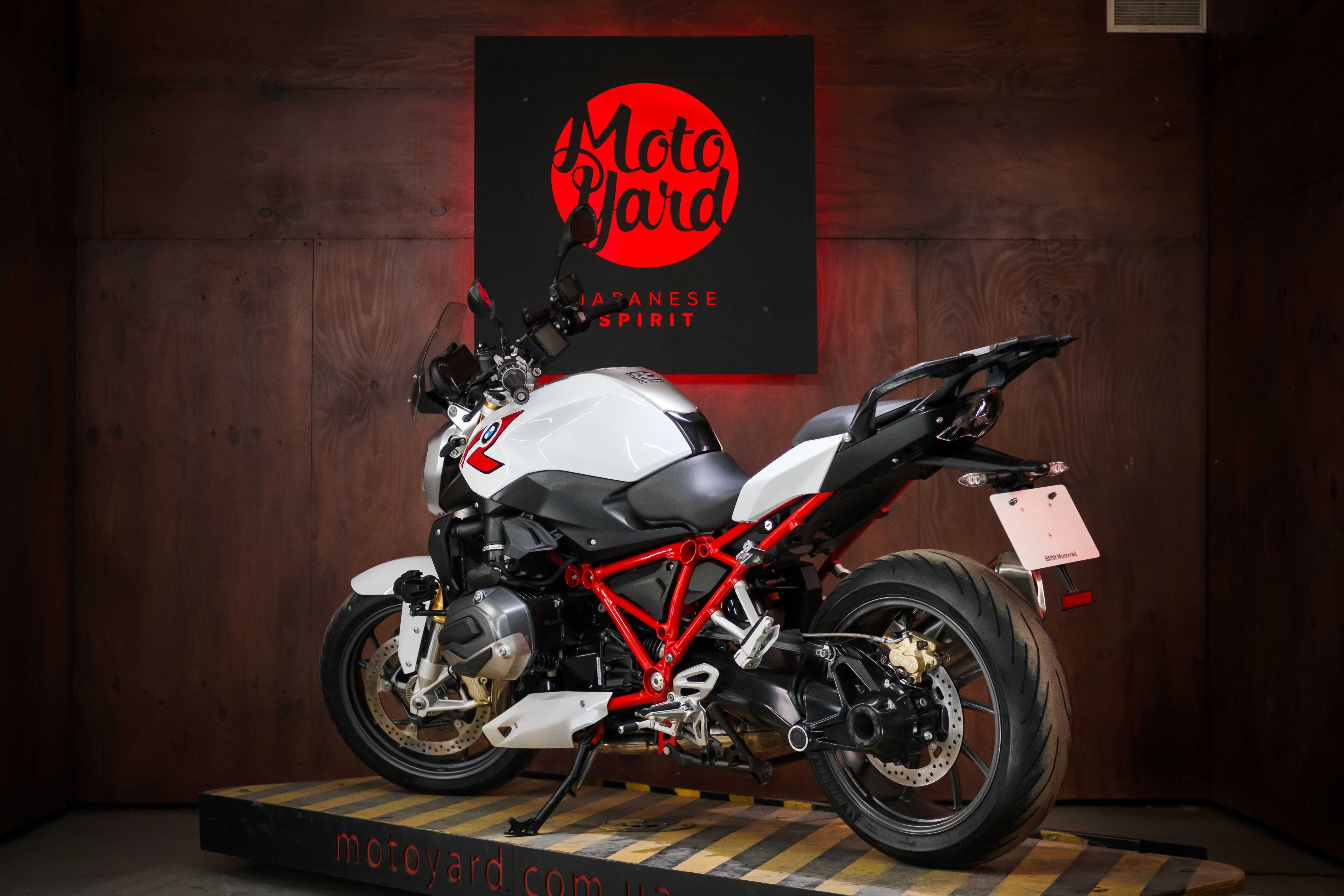 Продається BMW R1200R ABS Traction Quickshifter із Японії