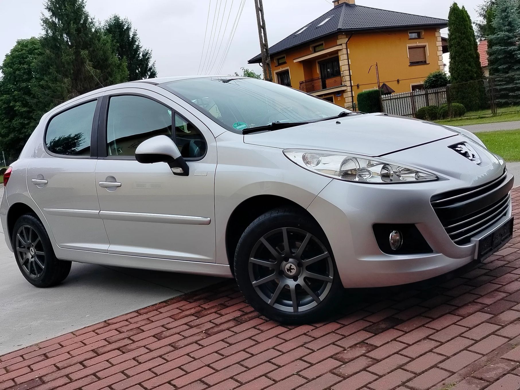 Peugeot 207 Lift* 1.4 8v * zwykły silnik * Stan idealny * Super wersja * z Niemiec