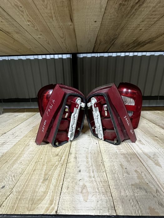 Стоп задній Skoda Fabia 1 фабія шкода фонарь