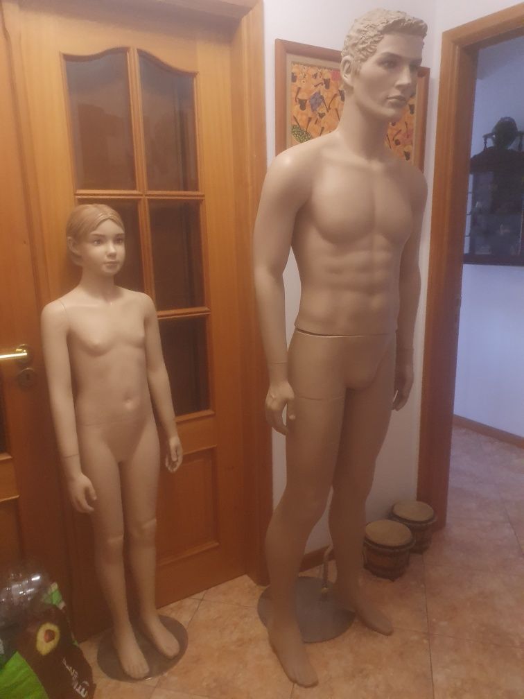 Manequins mulher , homem e criança