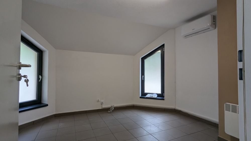 Budynek biurowy / handlowy / usługowy / warsztatowy na wynajem