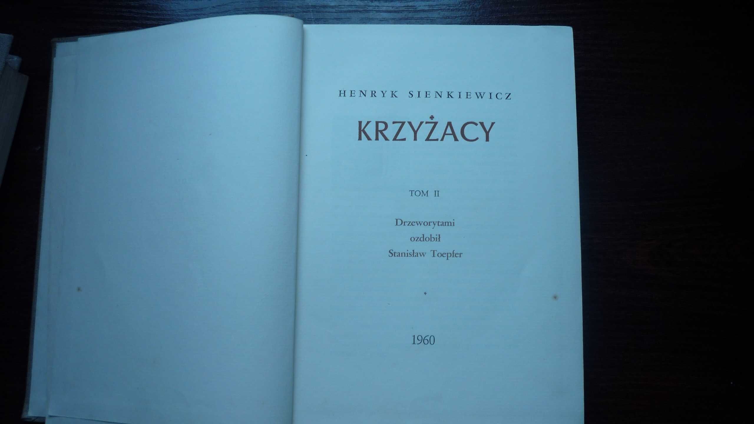 Okazyjnie odstąpię dwa tomy książki Krzyżacy, wydanie z 1960 r.