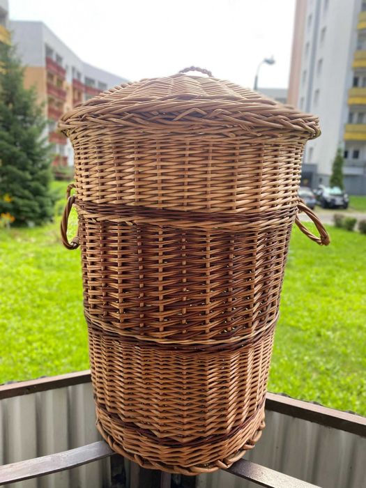 Kosz wiklinowy z pokrywką duży wysoki walec z uchwytami