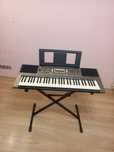 Keyboard yamaha PSR-E353