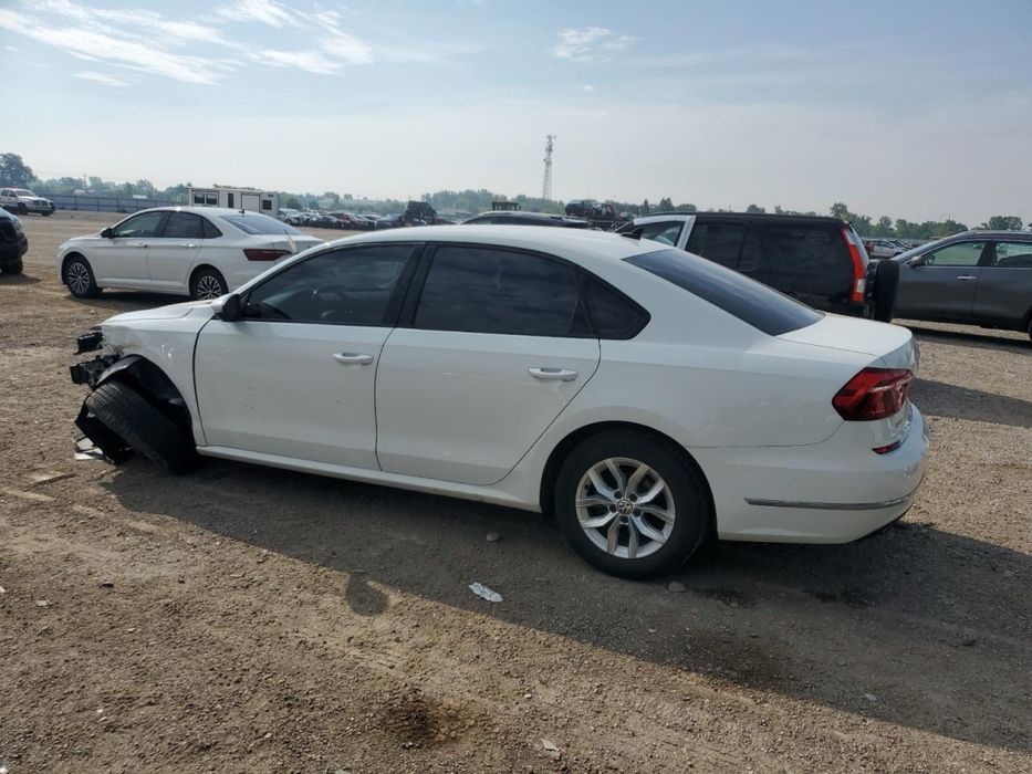 Продам пассат 2018 год США