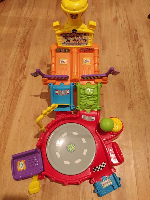 Tut Tut Autka - Tor Pełen Akrobacji VTECH