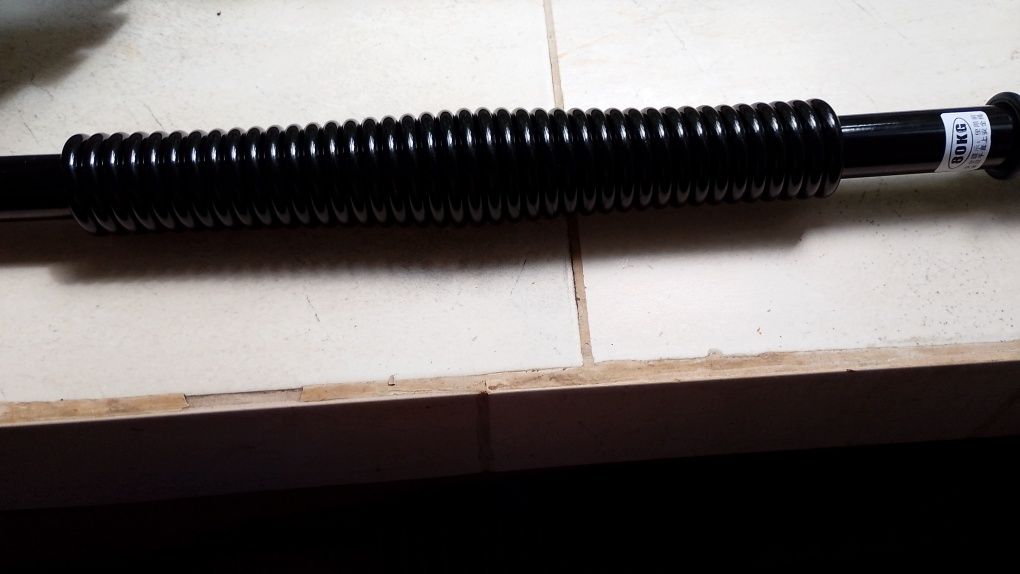 Продам еспандер на 100Lb і power twister на 80-100кг