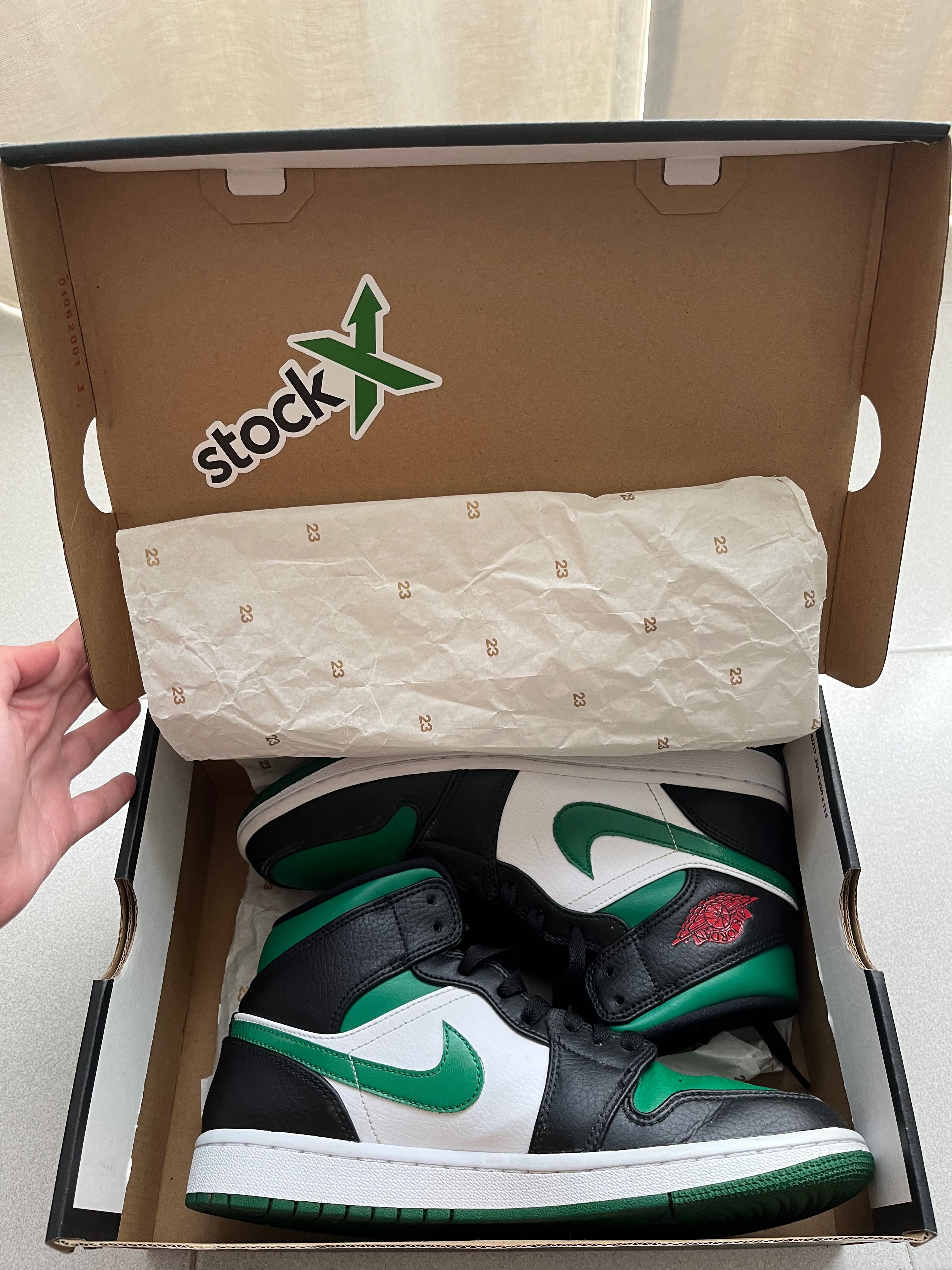 Air Jordan 1 Mid 170€