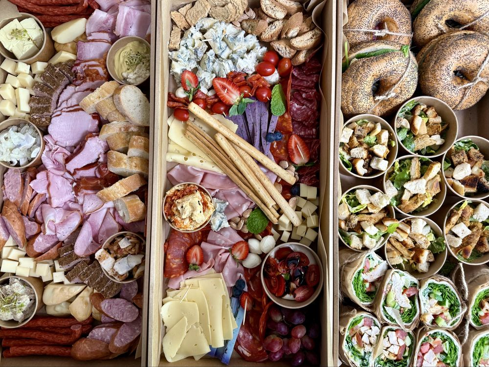 Catering okolicznościowy Kraków Finger Food Urodziny Eventy Party Box