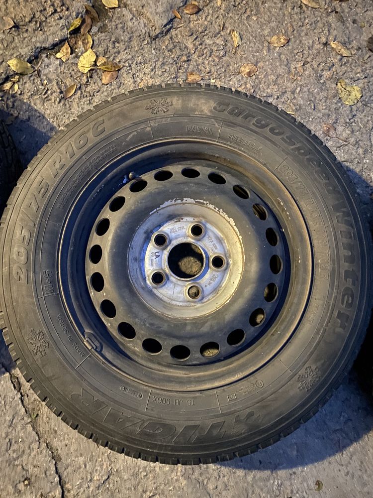 Шина с дисками б/у 205/75 R16C