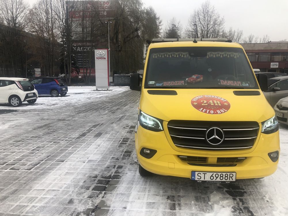 Pomoc Drogowa Laweta Holowanie Dąbrowa Górnicza Auto-Hol