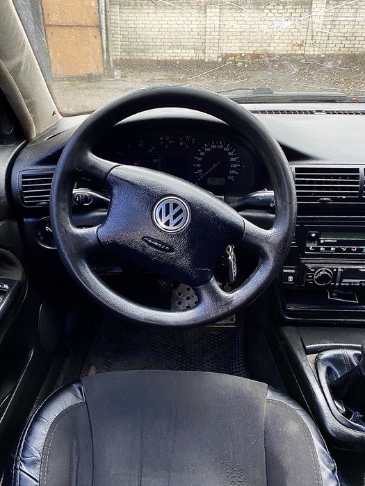 Фольцваген Пассат 1.8 газ бензин