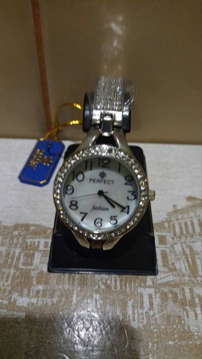 Zegarek  damski Perfect